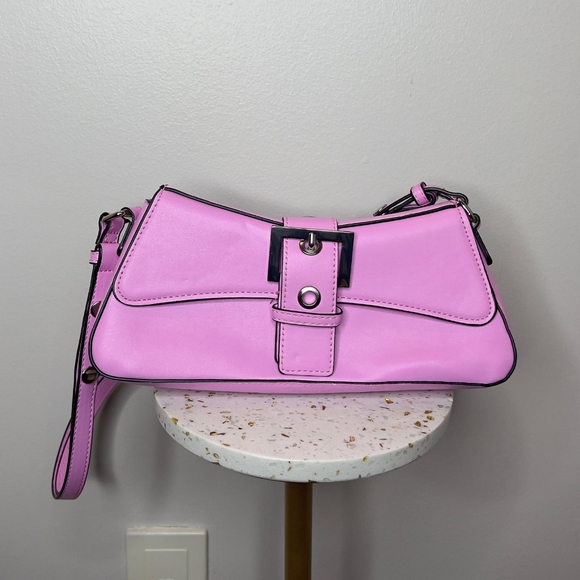 Call It Spring Perkswaltje buckle closure crossbody bag - Picture 5 of 7